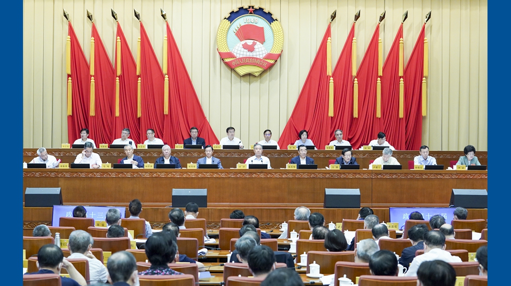 全國政協(xié)十三屆常委會第十八次會議舉行全體會議 圍繞“建設(shè)更高水平的<br>平安中國”進行大會發(fā)言 汪洋出席