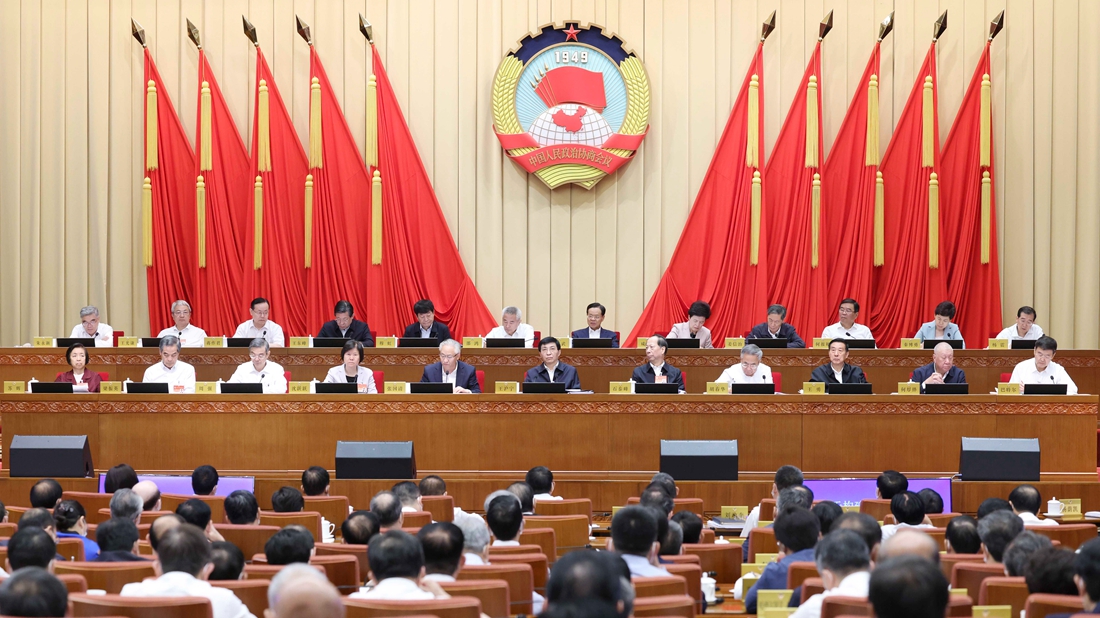 全國政協(xié)十四屆常委會第二次會議開幕 王滬寧出席