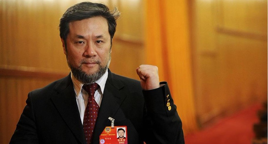3月10日，全國政協(xié)十一屆五次會(huì)議在北京人民大會(huì)堂舉行第三次全體會(huì)議。北京奧運(yùn)會(huì)開幕式副總導(dǎo)演陳維亞委員出席會(huì)議。中新社記者 廖攀 攝