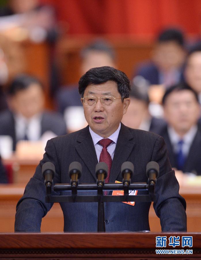 3月7日，全國政協(xié)十二屆一次會議在北京人民大會堂舉行第二次全體會議。這是遲福林委員作《以政府改革帶動全面改革的突破》的發(fā)言。新華社記者 王曄 攝